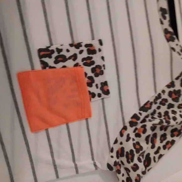 Lovely Melody T-Shirt  Women's Sz. XL‎  Neon Pink/Leopard Print/Black Stripes - Picture 7 of 8